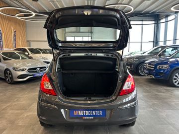 Opel Corsa D Selective *Klimaanlage*