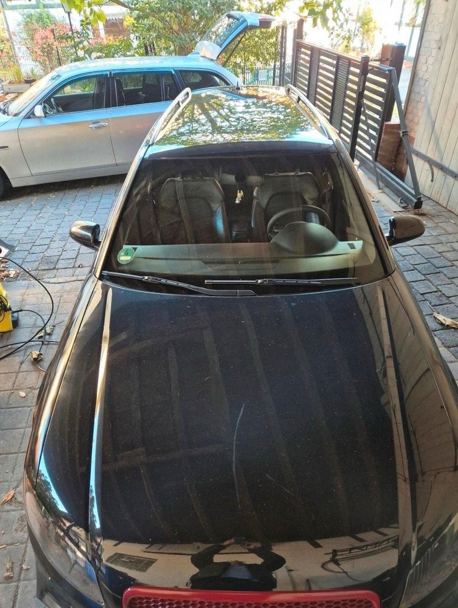 Audi A4 2006 — вигляд ззаду