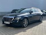 Mercedes-Benz E 300Td /7SITZER/HEADUP/BURMESTER/TOT/KAMERA/SHZ - Mercedes-Benz E-Klasse: 7sitzer