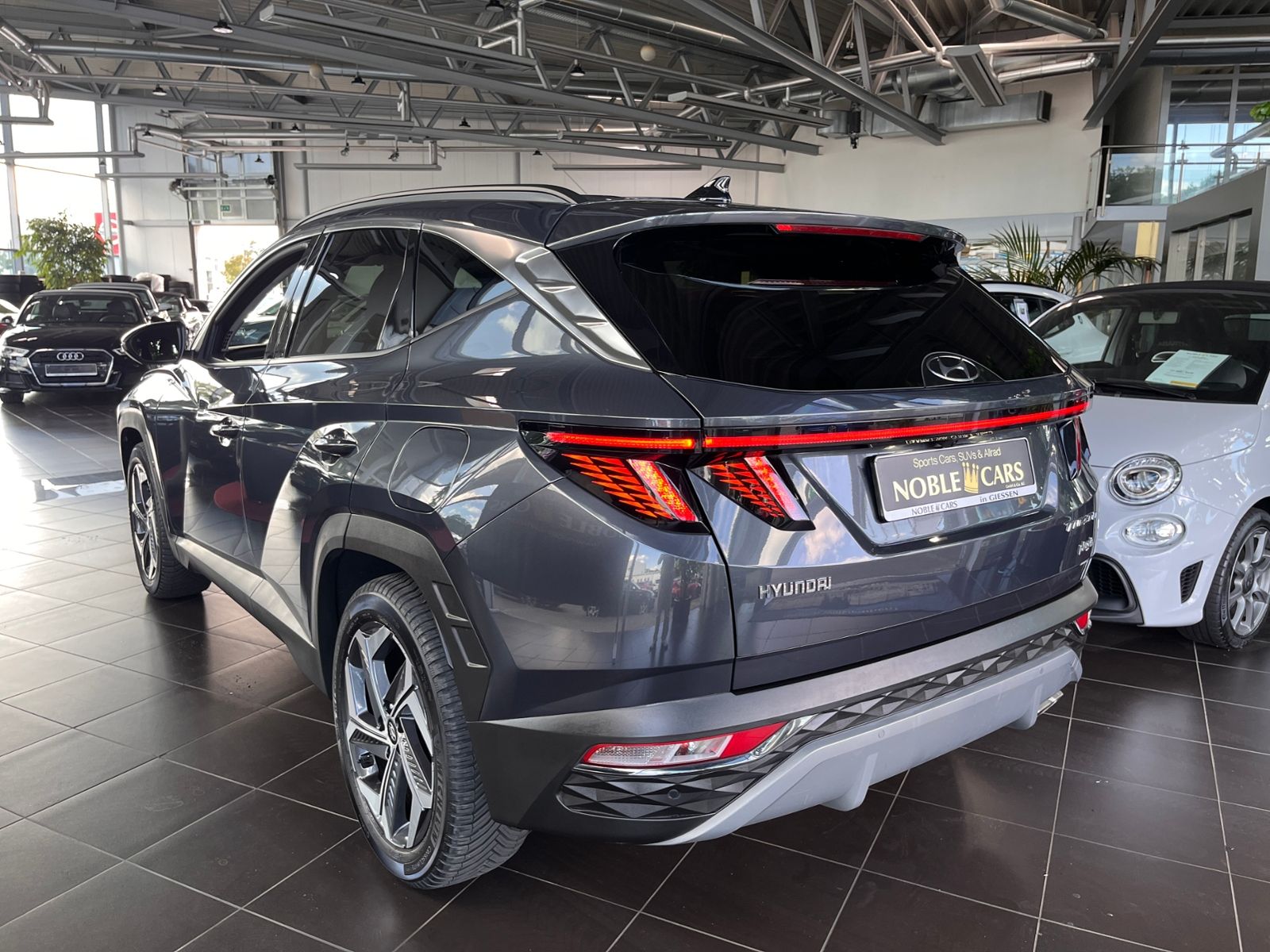 Fahrzeugabbildung Hyundai TUCSON Trend Plug-In Hybrid 4WD KLIMA LED NAVI