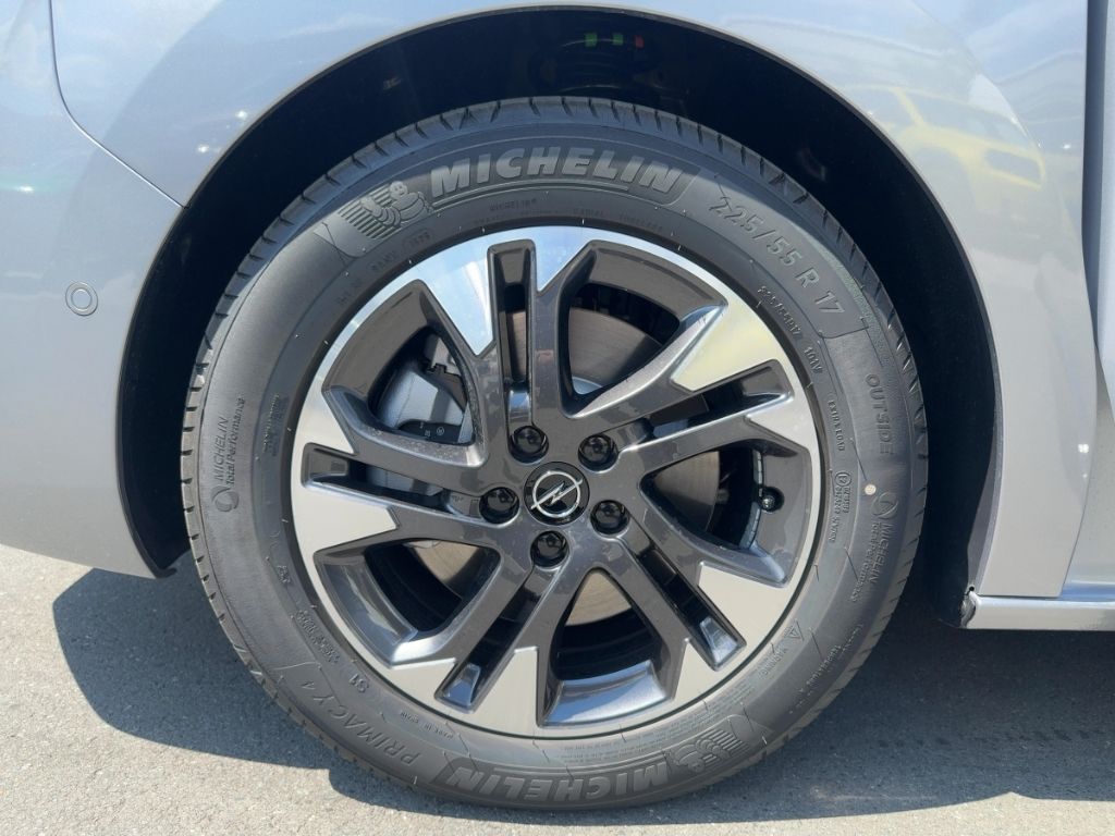 Fahrzeugabbildung Opel Zafira XL 8 Sitzer GS DRIVE PAKET AUTOMATIK