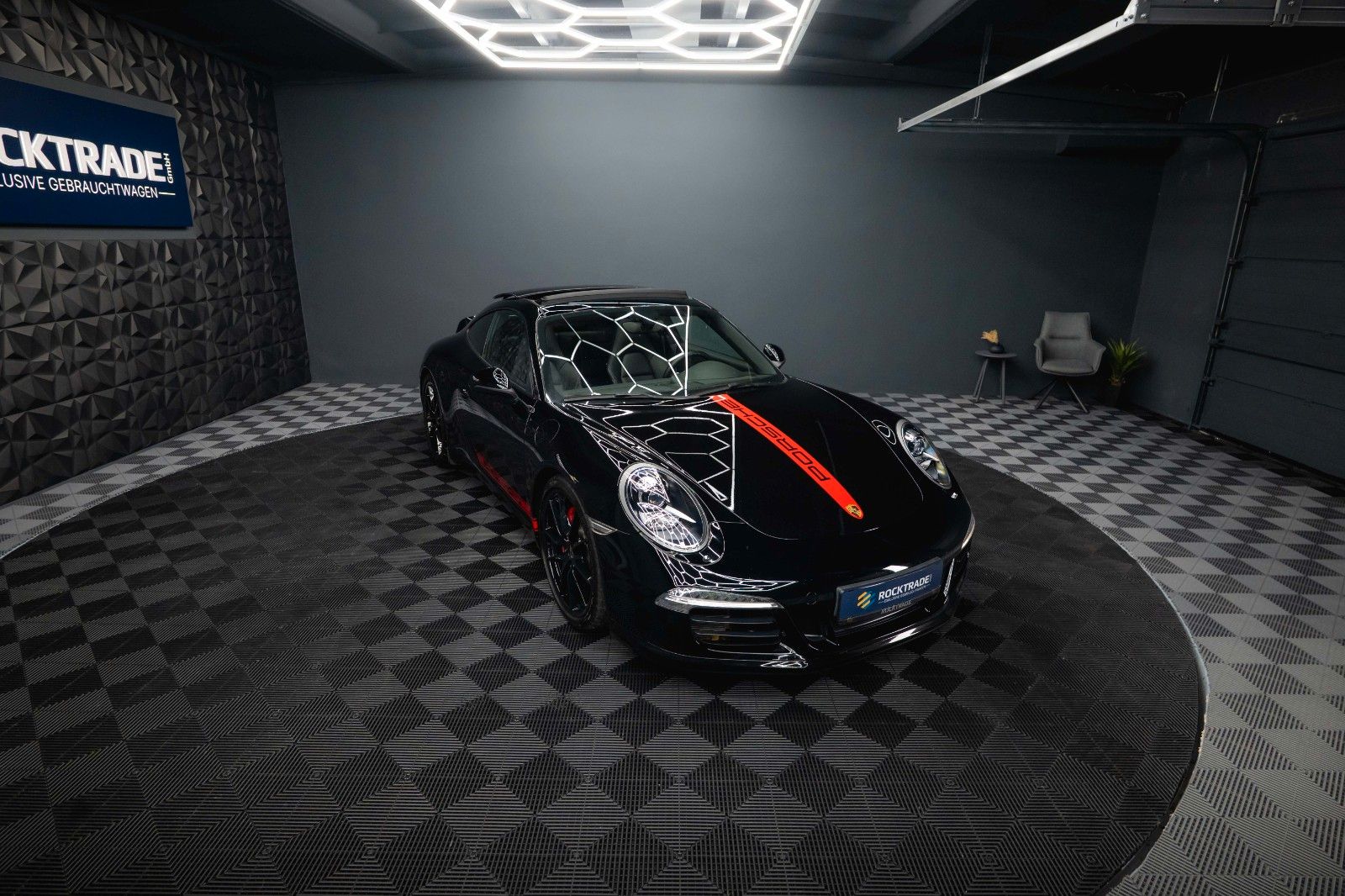 Fahrzeugabbildung Porsche 991 911 Carrera S GTS Black Design Chrono *Pano*