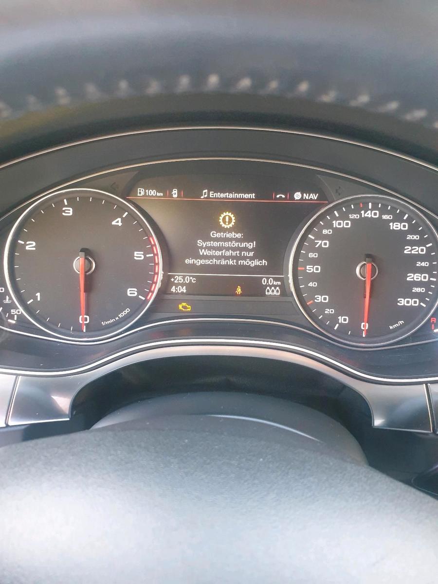 Audi A6 2012 — photo 9