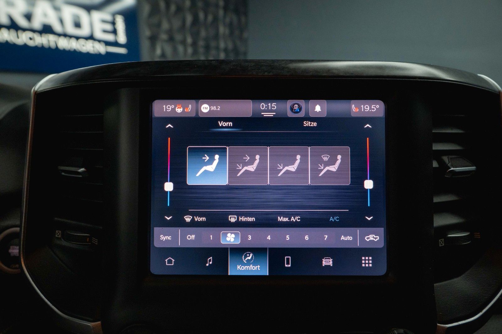 Fahrzeugabbildung Dodge RAM 5.7 V8 HEMI 4x4 OFFROAD Night PUNISHER 19%