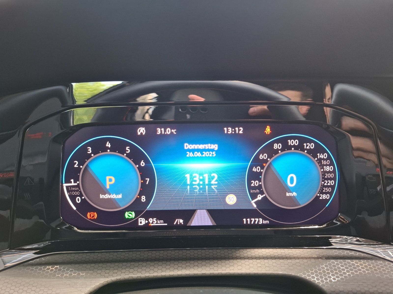 Fahrzeugabbildung Volkswagen Golf VIII GTI DSG Matrix Navi AID HUD Pano ACC R