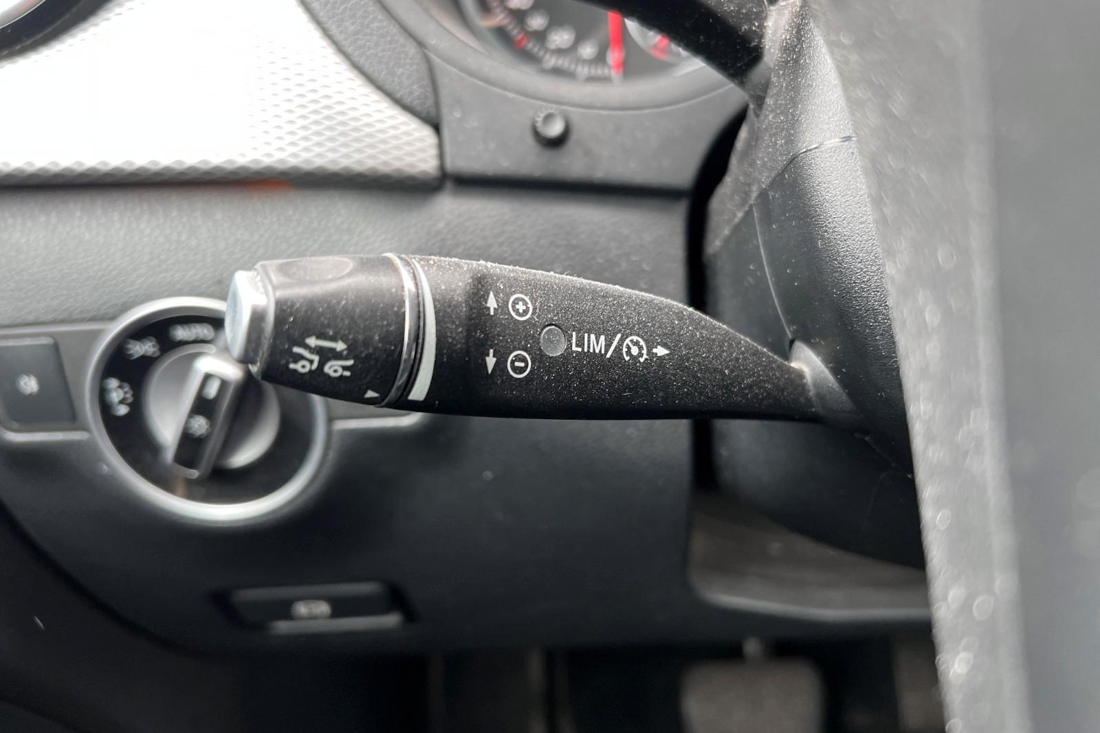Mercedes-Benz B220 2015 — photo 9