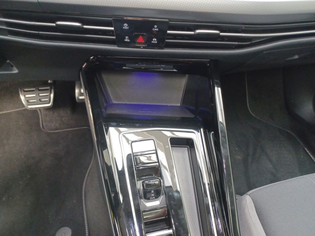 Fahrzeugabbildung Volkswagen Golf Variant Alltrack Panorama Black Style 4Mot.