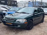 Volvo V40 1.8 *Klima*SHZG*AHK*ALU - Volvo Gebrauchtwagen von 2000