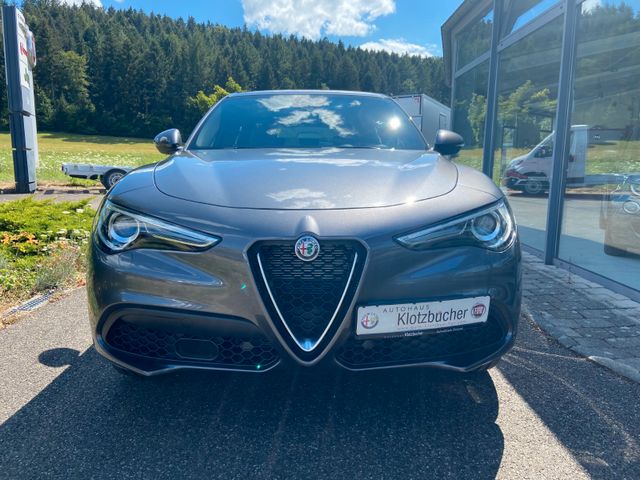 ALFA ROMEO Stelvio 2.0 Turbo Q4 AT8 TI Garantie bis 03/2027