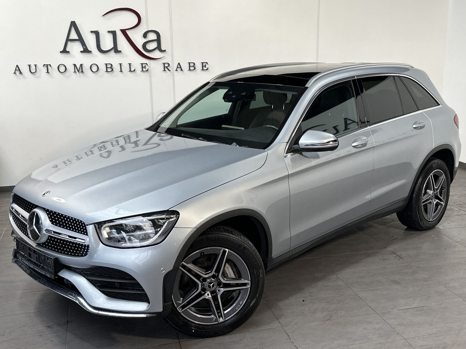 Fahrzeugabbildung Mercedes-Benz GLC 300de 4Matic AMG-Line NAV+LED+AHK+PANO+19ZO