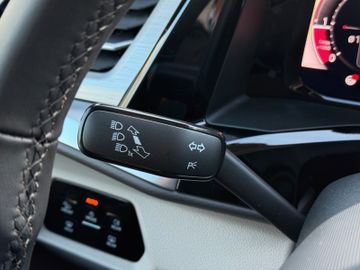 Volkswagen T7 Multivan 2.0 TDI Goal DSG Navi Kamera SHZ