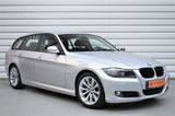 BMW 320i Touring+Automatik+PDC+Tempomat+31.100KM - BMW aus 2011: Kombi