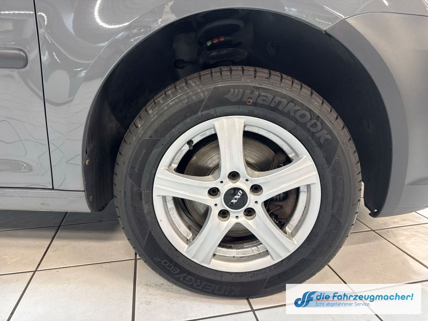 Fahrzeugabbildung Volkswagen Caddy Kasten EcoProfi AHK PDC Klima *EXPORT