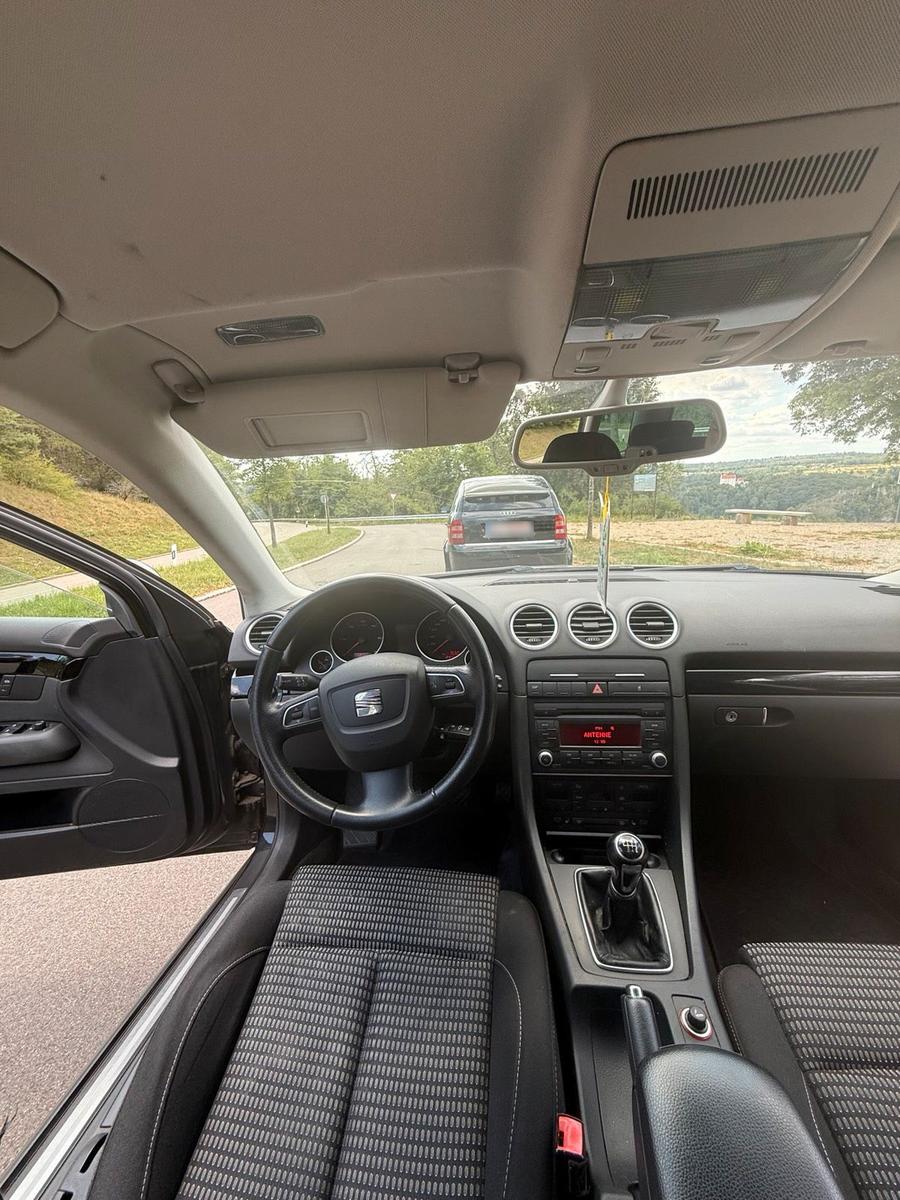 Seat Exeo 2012 — photo 11