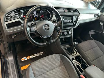 MYAUTOCENTER – Gebraucht- und Jahreswagen mit Werkstattservice in Pfaffenhofen Volkswagen Touran Comfortline BMTStart-Stopp *Pano*AHK*