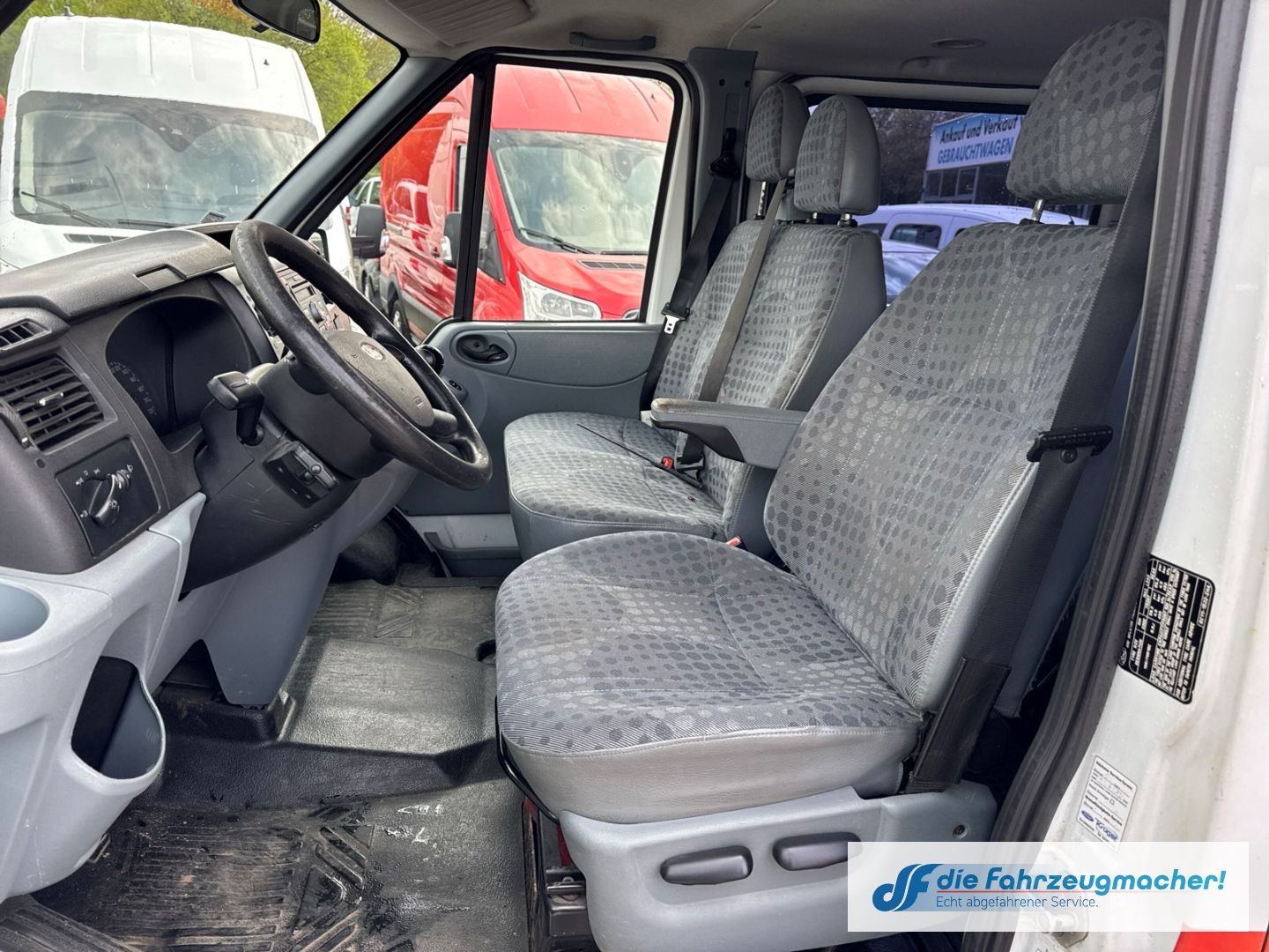 Fahrzeugabbildung Ford Transit Kombi FT 300 K 2.2 TDCi *EXPORT