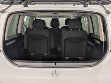Mercedes V 220 - 8