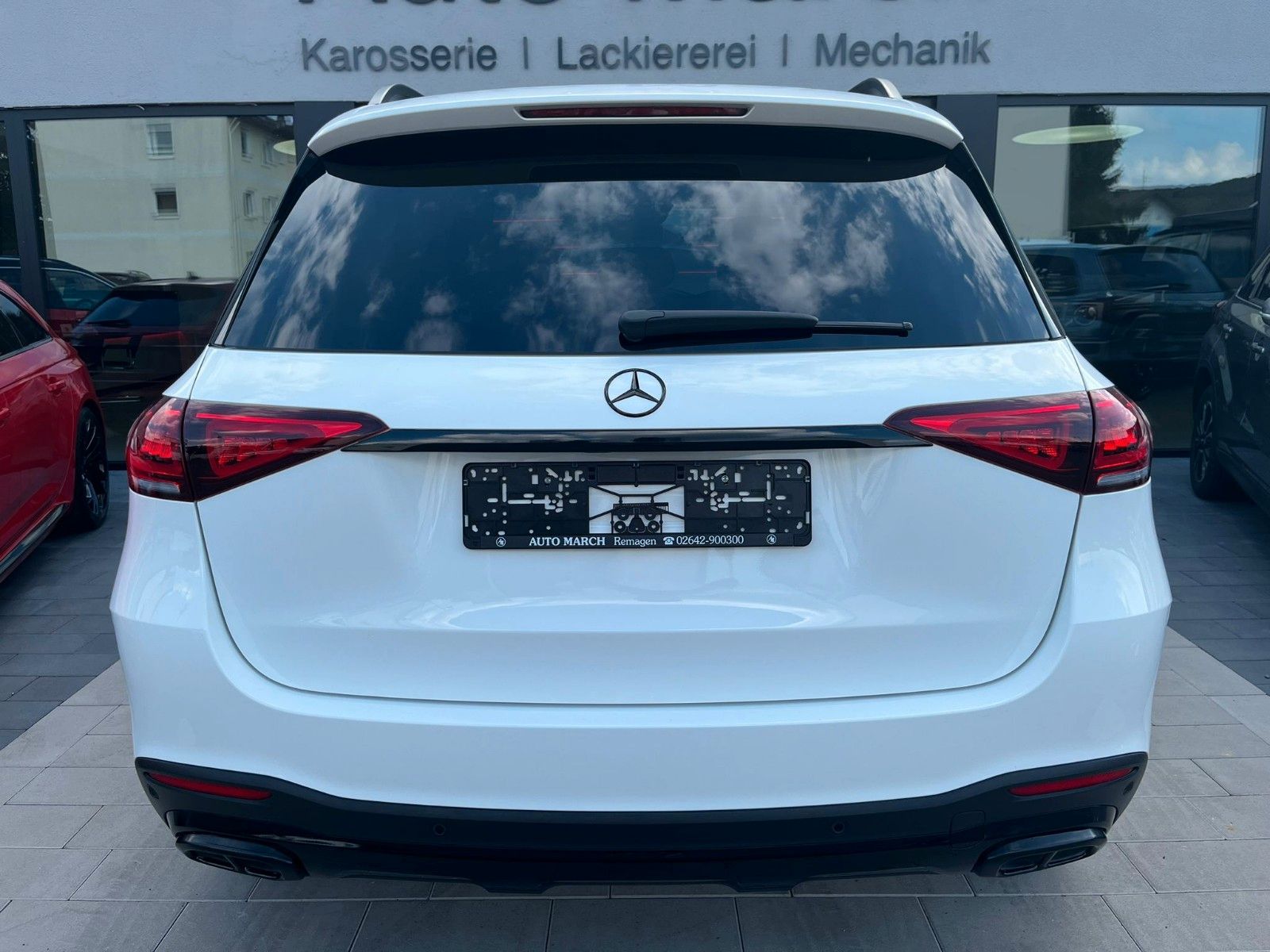 Fahrzeugabbildung Mercedes-Benz GLE 350e 4Matic AMG-Line*Air*Pano*360°*Keyless*