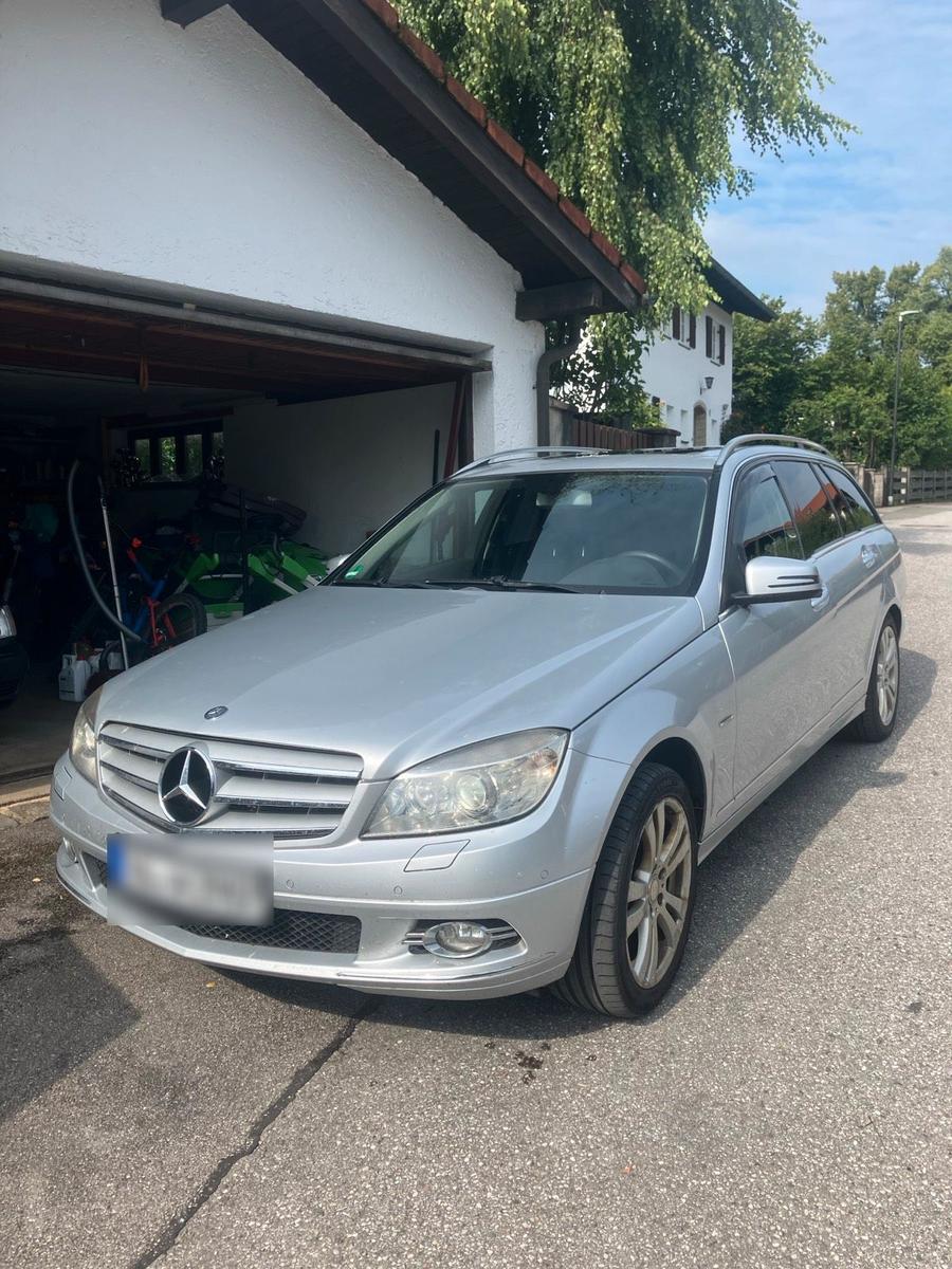 Mercedes-Benz C 320
