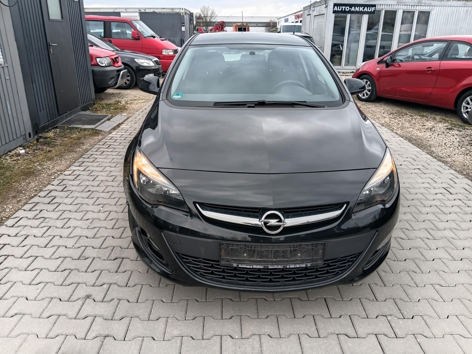 Opel Astra J Lim. 5-trg. Selection