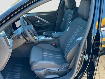 Fotografie 9 des Opel Astra L ST Head-Up Schiebedach Navi 360°CAM