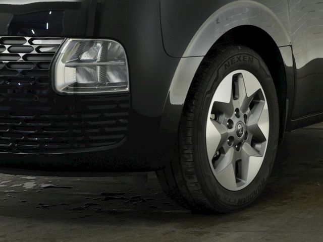 STARIA HEV PRIME AT 9-SITZER+VOLL LED+360 GRAD K