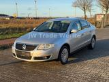 Volkswagen Passat Lim 2.0TDI Comfortline PDC Tempomat Klima