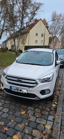 Ford Kuga 1,5 EcoBoost 4x2 110kW COOL & CONNECT C...