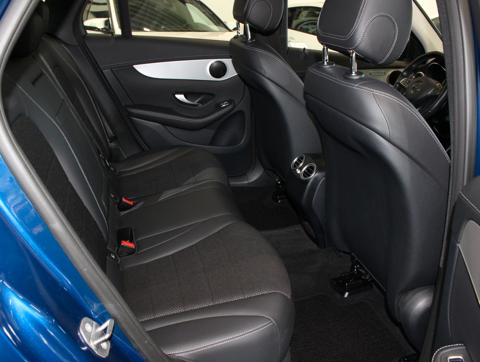 Fahrzeugabbildung Mercedes-Benz GLC 250 4Matic Kamera+LED+Navi+Klima