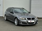 BMW 325d Aut Touring *Navi*Leder*Pano*Xenon*HiFi* - BMW 325: Kombi, 325d