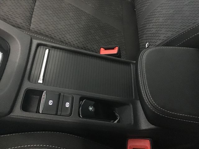 Fahrzeugabbildung Skoda Octavia Style 2.0 TDI Combi DSG/Navi/ACC/AHK/HUD