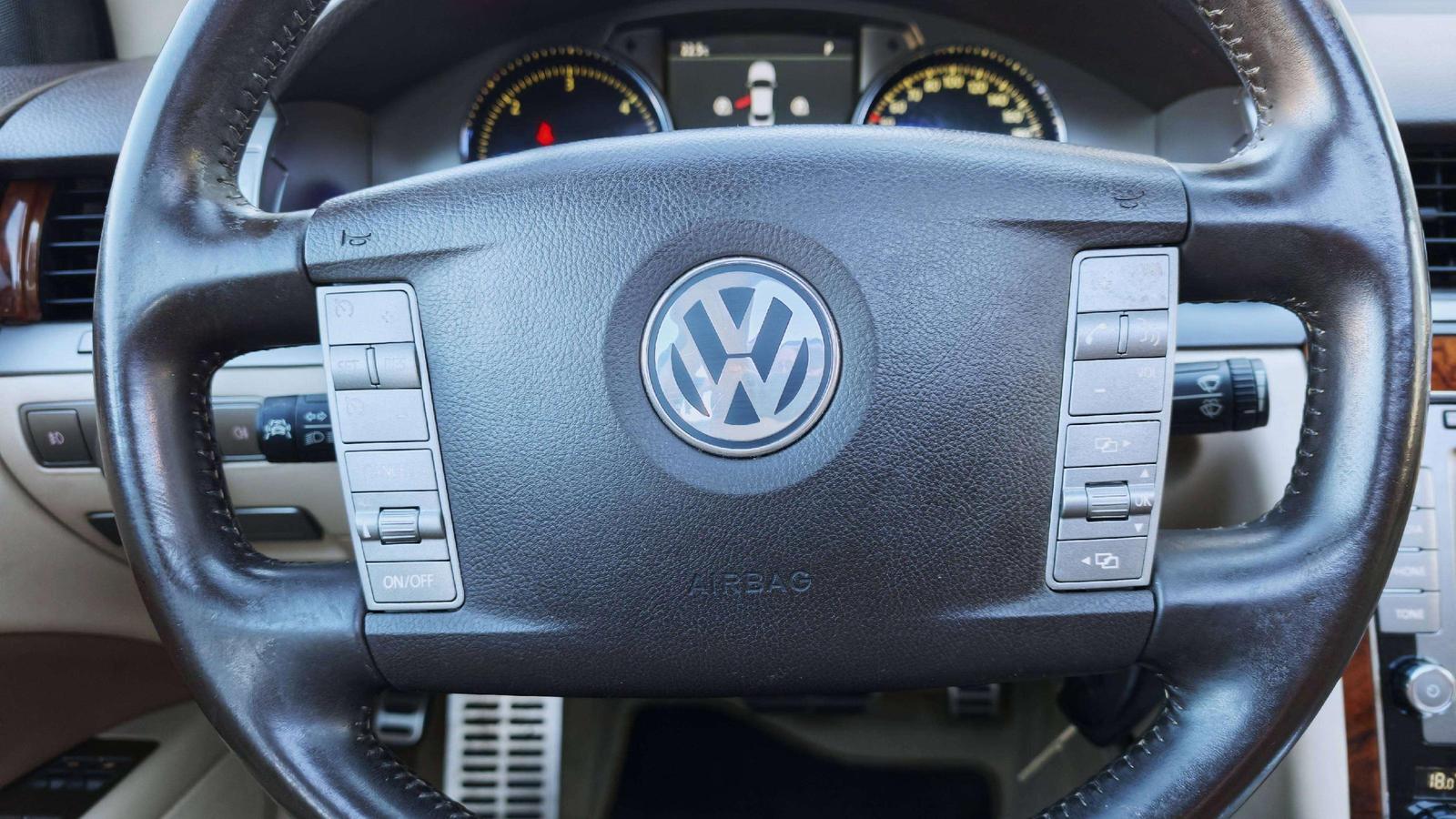 Volkswagen Phaeton TÜV Neu Kamera Navi Sitzheiz. LEDER Xeno