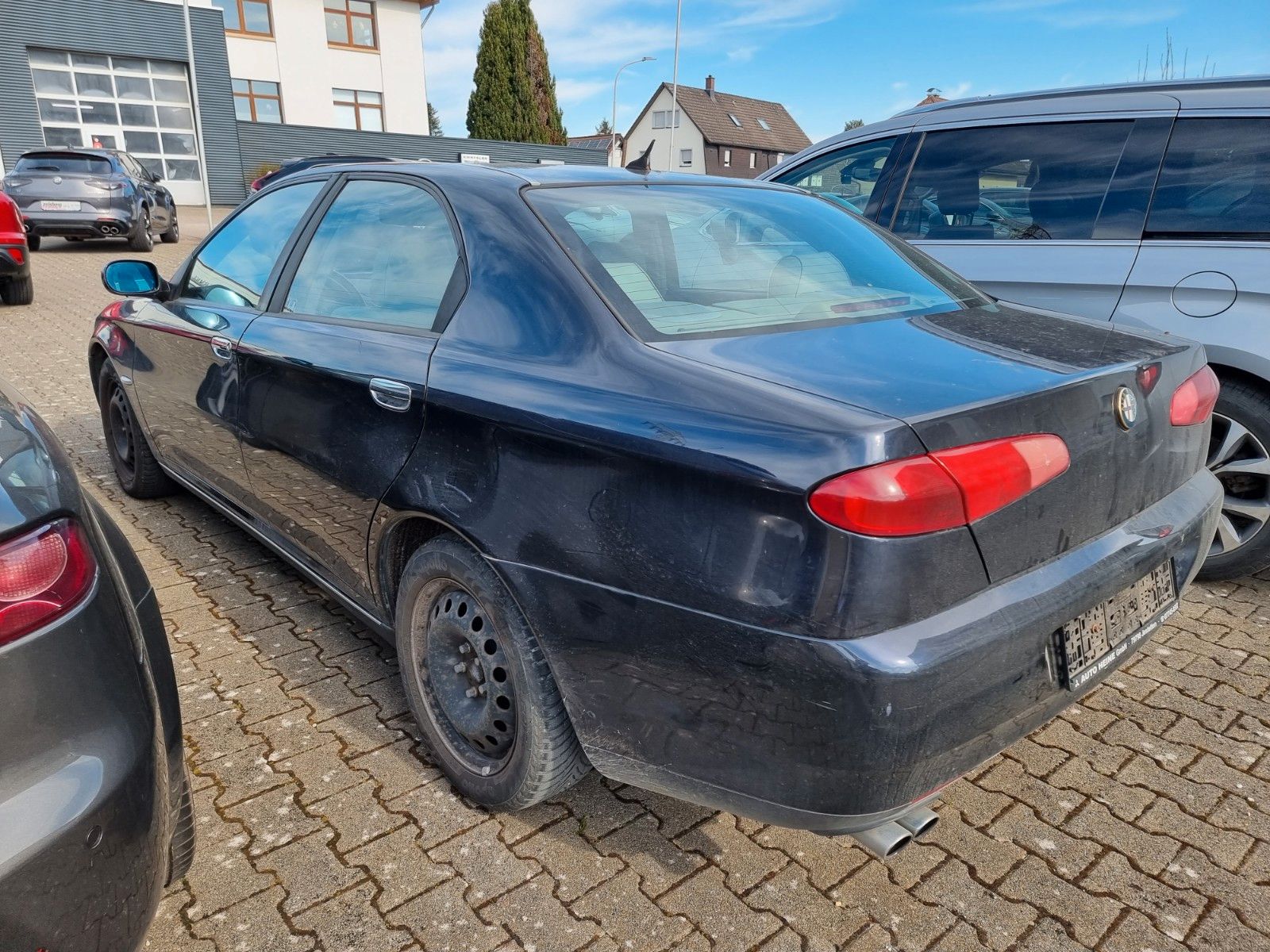 Fahrzeugabbildung Alfa Romeo 2x Alfa 166 2.5 V6 24V Distinctive