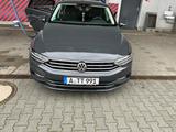 Volkswagen Passat 2.0 TDI SCR 140kW DSG Business - VW Passat Gebrauchtwagen in Augsburg