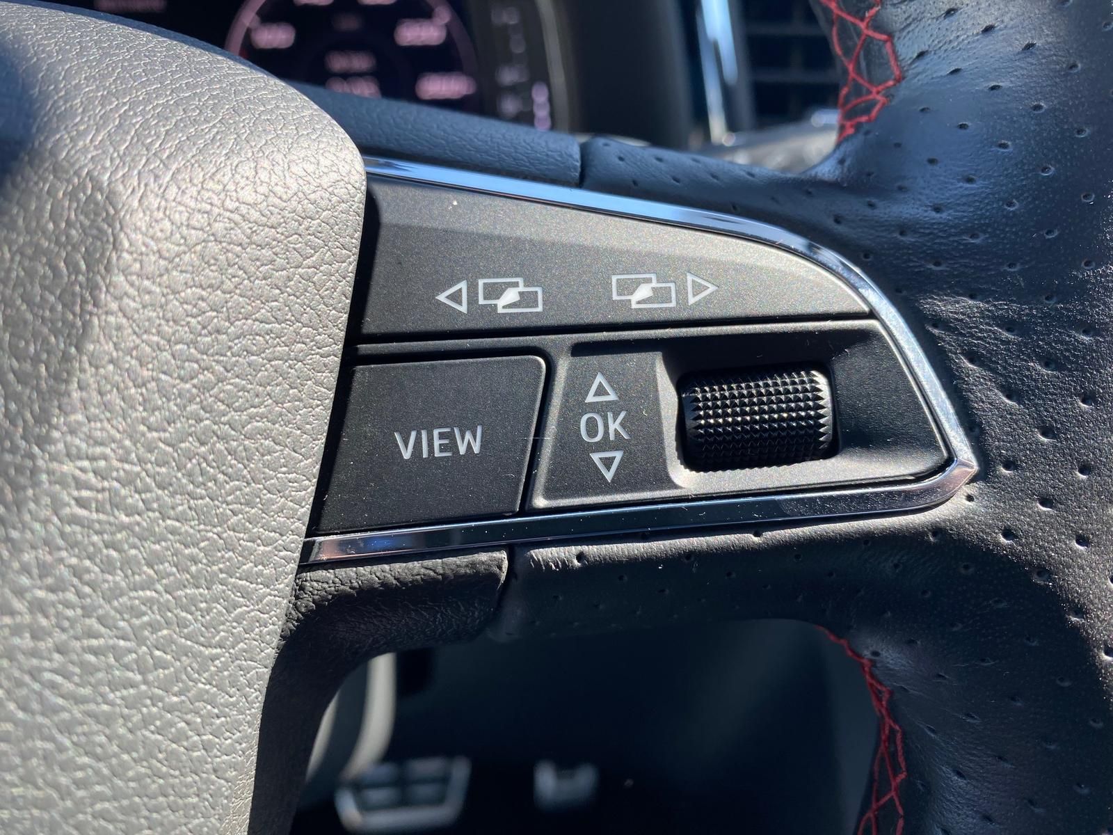 Fahrzeugabbildung SEAT Ateca 1.5 TSI FR APP+ACC+RFK+AHK+NAVI+SITZHEIZ
