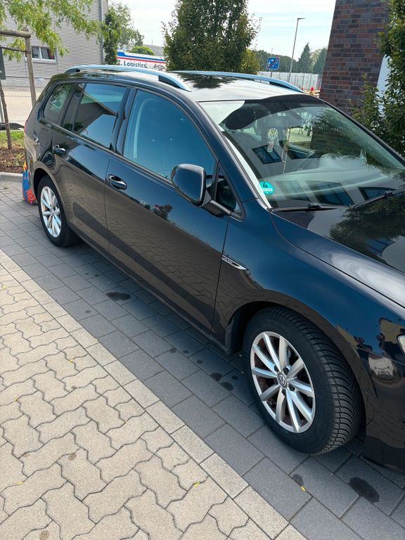 Image of Volkswagen Golf
