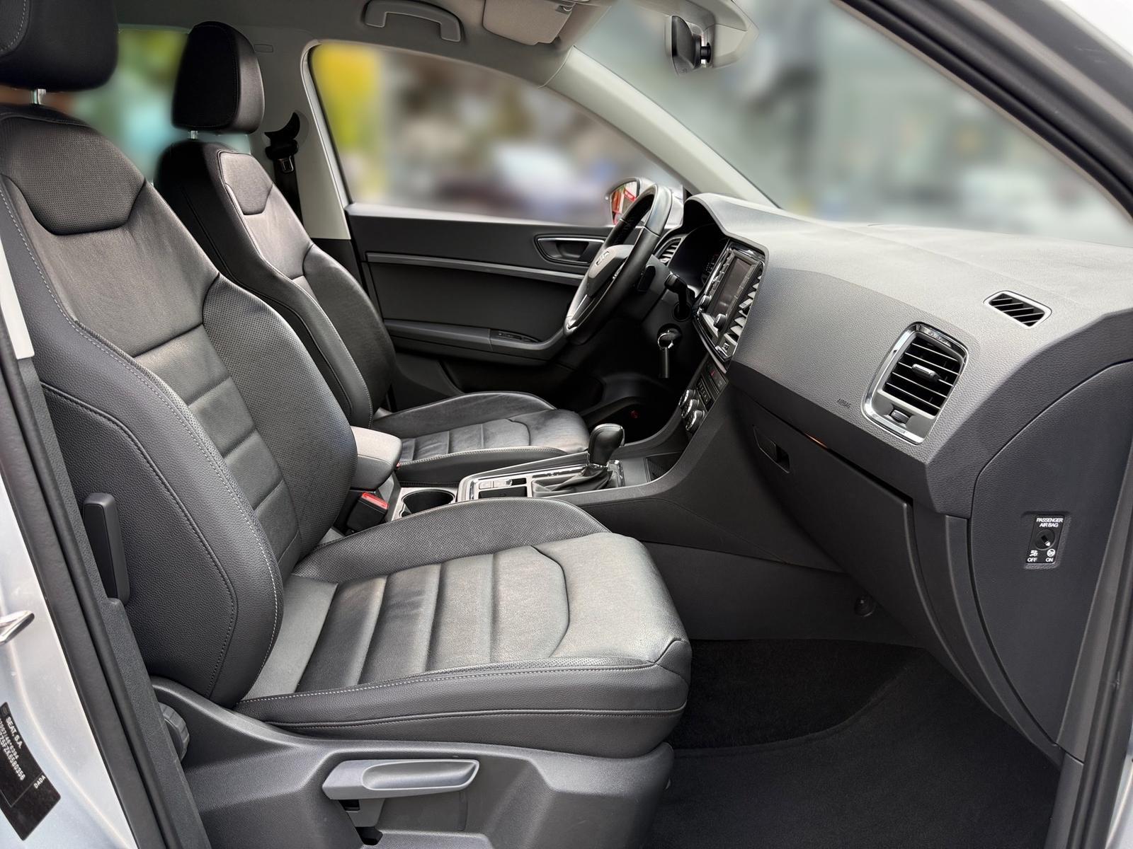 Seat Ateca 1.5 TSI ACT DSG Style NAVI ACC LED Leder