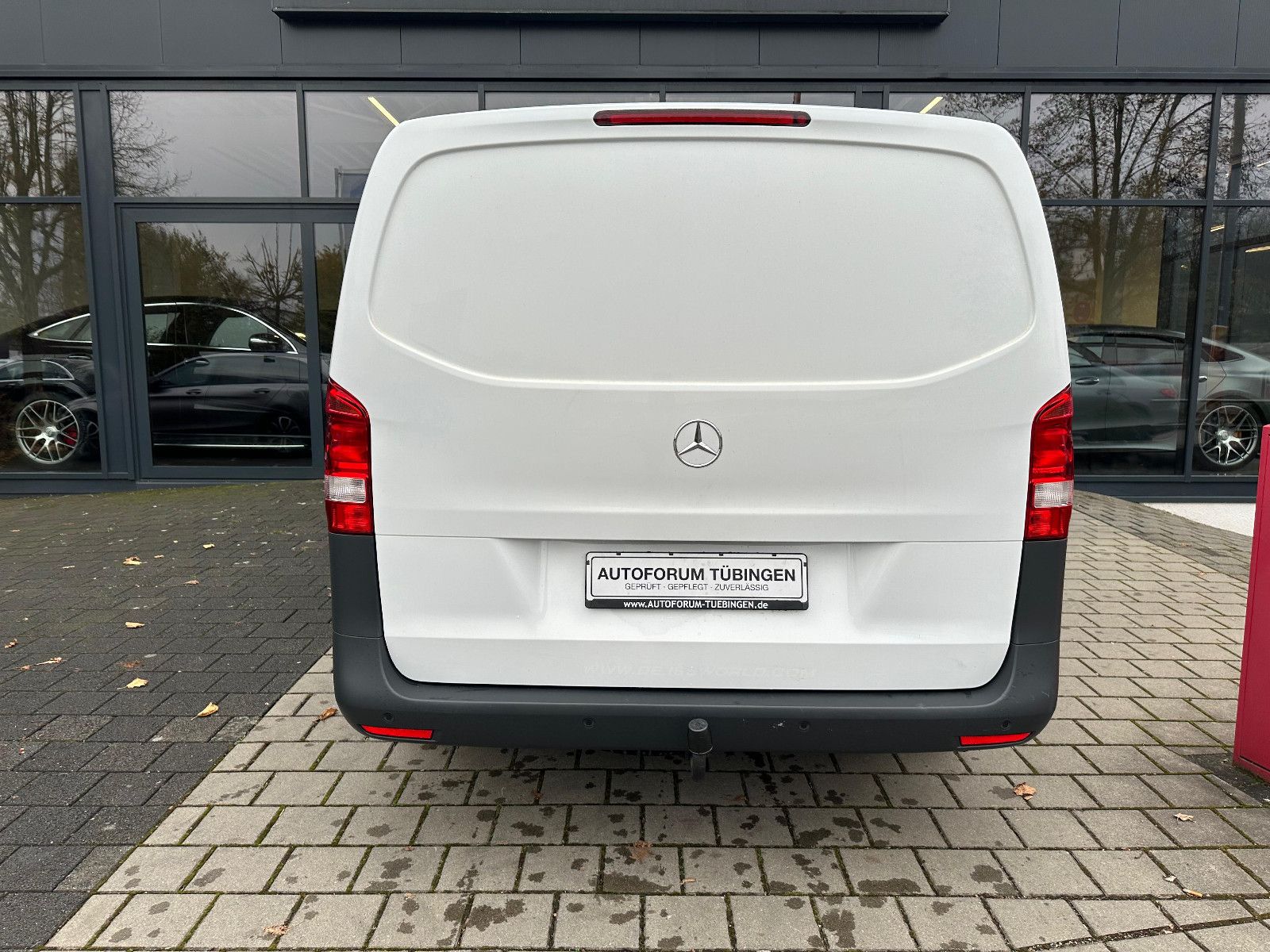 Fahrzeugabbildung Mercedes-Benz VITO 114 4Matic LANG *NAVI*KLIMA*SH*AHK*SORTIMO*