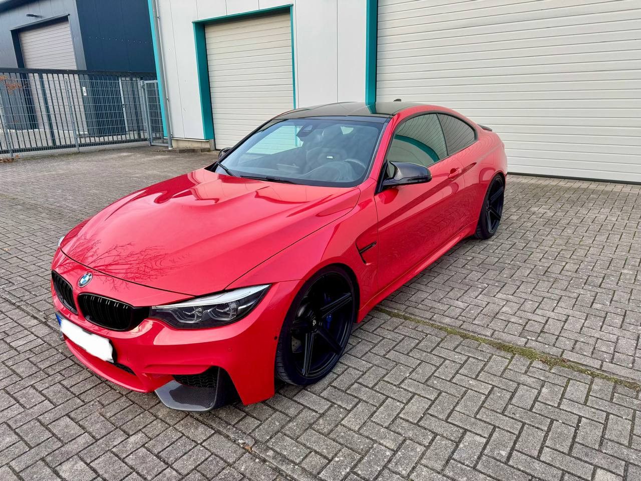 BMW M4 Coupe DKG Individual 565 PS 