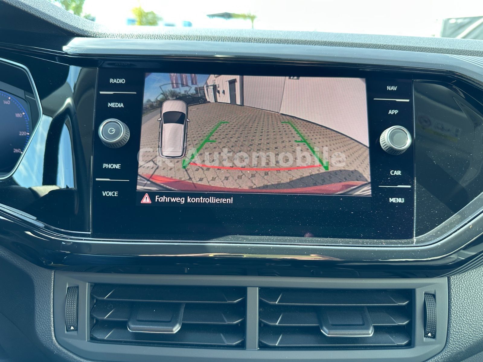 Fahrzeugabbildung Volkswagen T-Cross Style 1.0 TSi DSG/Navi/LED/ACC/Kamera