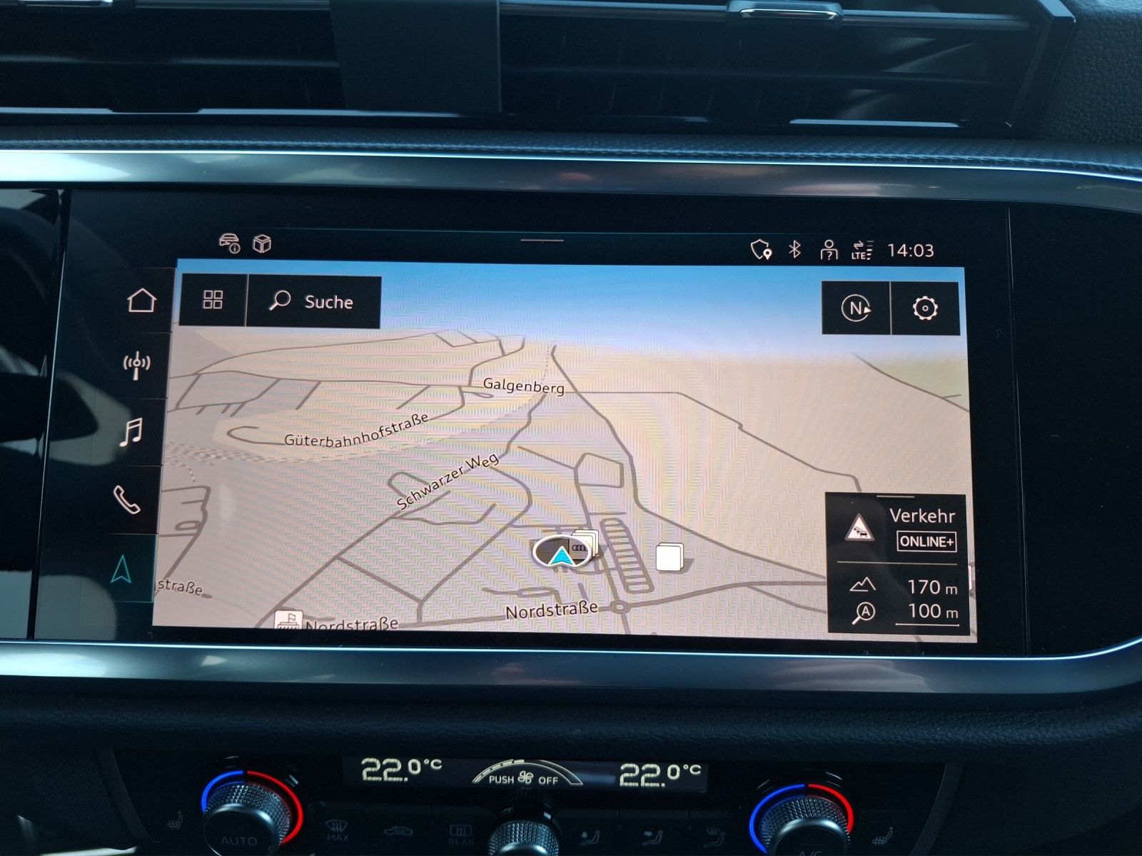 Fahrzeugabbildung Audi Q3 45 TFSI quattro S-Line S-tronic Standhzg Matr