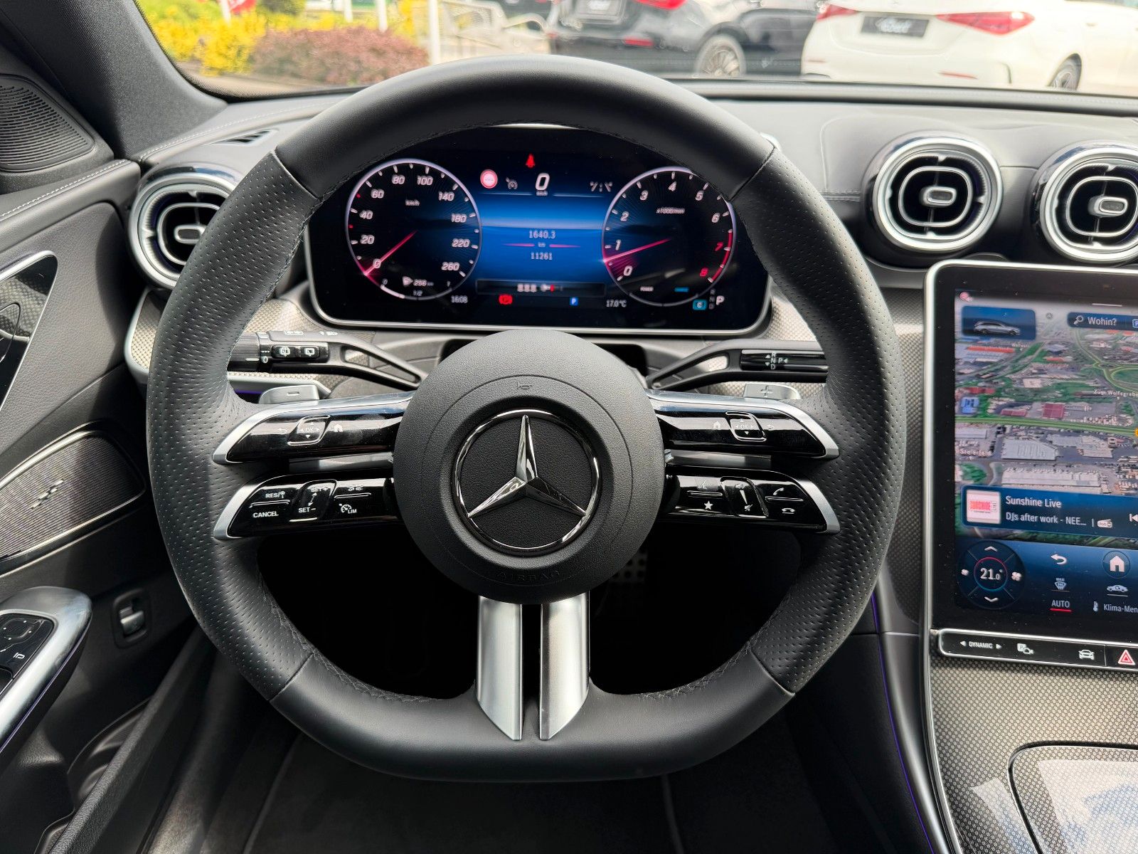 Fahrzeugabbildung Mercedes-Benz C 180 T AMG+AHK+Memory+Ambiente+TotW+