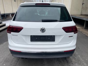 Volkswagen Tiguan - 5