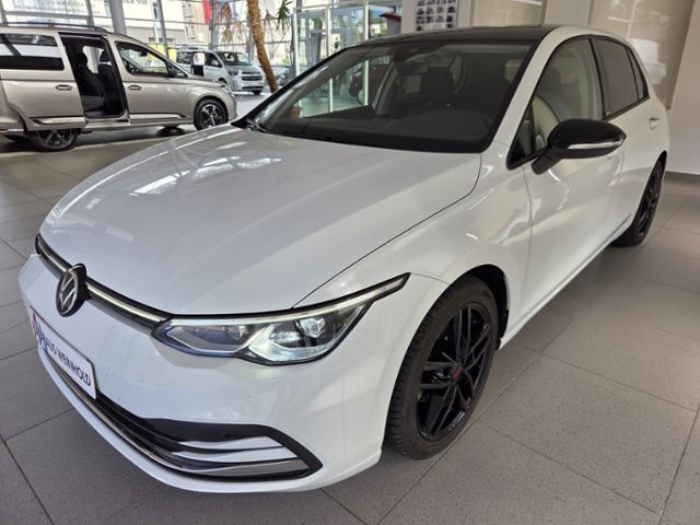 Golf VIII MOVE 1.5 TSI LED+ PANO ACC APP PDC