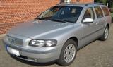 Volvo  V 70  AWD  Kombi   mit   Anhängerku... - gebrauchte Volvo V70 aus dem Jahr 2001