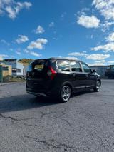 Dacia Lodgy Stepway Selection - Dacia Lodgy: Stepway Selection