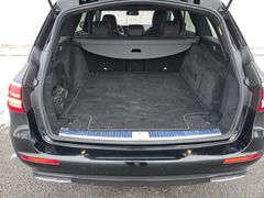 MERCEDES-BENZ E300 d 4Matic T-Modell Avantgarde Night MBUX AHK