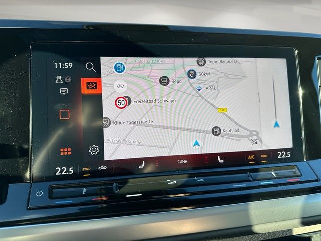 Fahrzeugabbildung Volkswagen T7 Multivan 2.0TDI Life lang +NAVI+7-SITZER+PANO