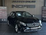 Mercedes-Benz GLA 200 *AHK LED NAVI DAB PDC SITZHEIZUNG* - Mercedes-Benz: Schwarz