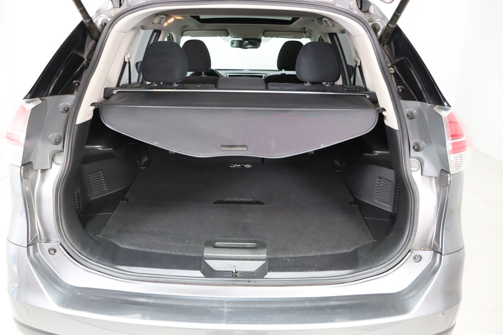 Fahrzeugabbildung Nissan X-Trail 1.6 dCi Automatik